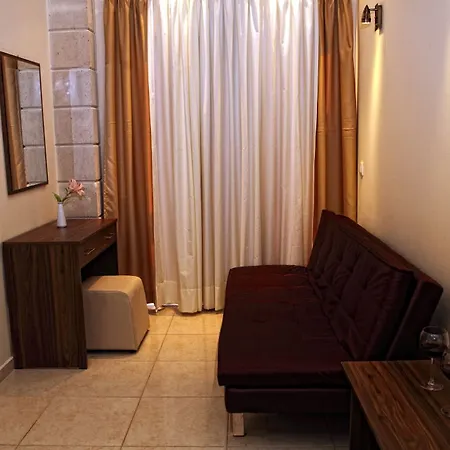 Hotel Niriides Retimno
